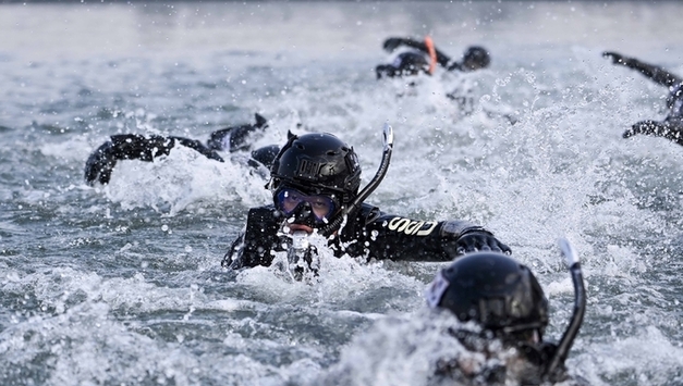 해군2함대 SSU, 혹한기 내한 훈련 실시…완벽한 구조작전 대비태세 확립
