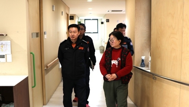 송탄소방서, 요양원 찾아 겨울철 화재예방 안전지도…철저한 예방과 자율안전관리 강화