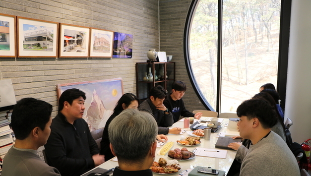 송탄소방서, ‘슬기로운 소방·ON 커피톡’ 운영…민원업무 노하우 공유