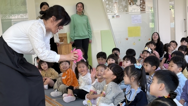 청북유치원, '노래와 이야기로 만나는 특별한 하루' 진행…독서 경험 확대·감정 표현 능력 신장 등 도모